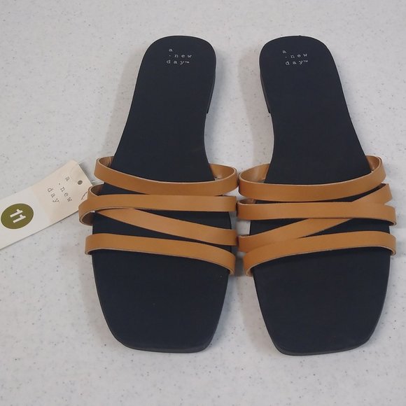 A New Day Sandals Tan/Joan Size 11 Women's Embossed Strappy Slide On Sandals NWT - Picture 1 of 8
